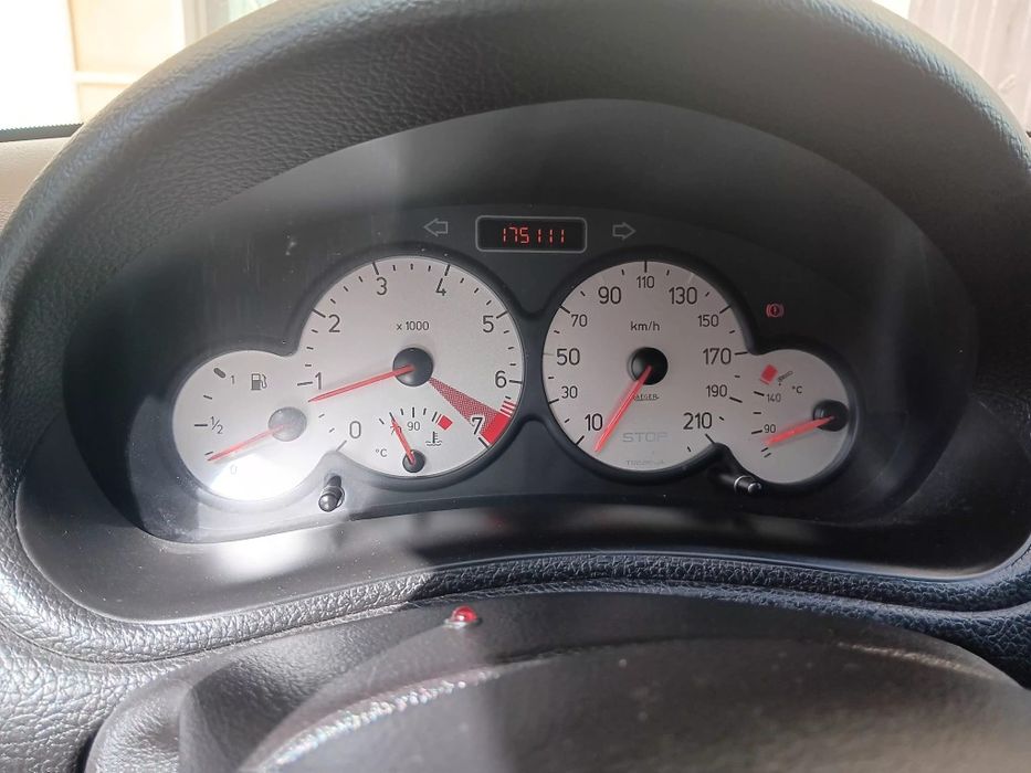 Peugeot 206 gti com ac 175mil km