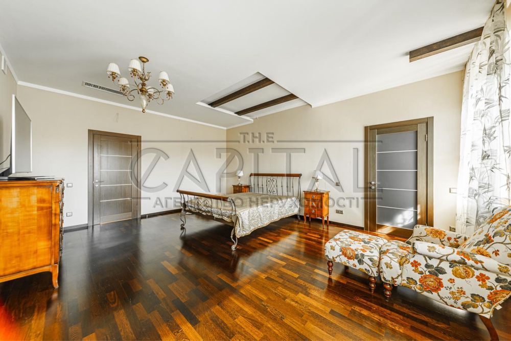 Оренда дизайнерського будинку 441m2 в КМ "Сонячна долина" с. Романкiв