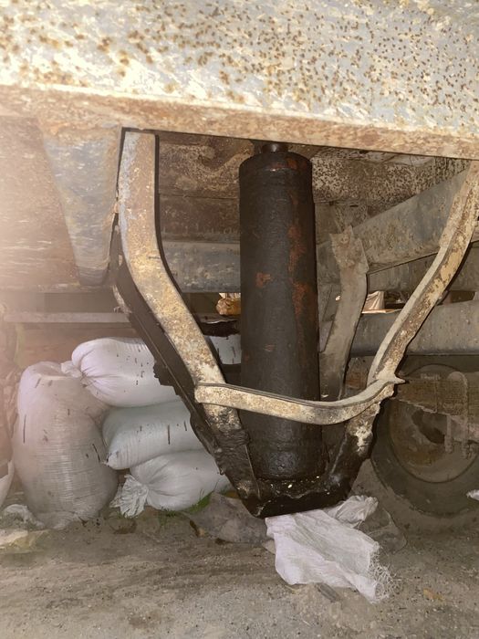 Прицеп тоакторний 2ПТС4