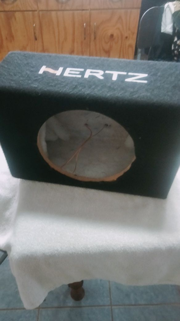 Subwoofer Hertz , sem falantes