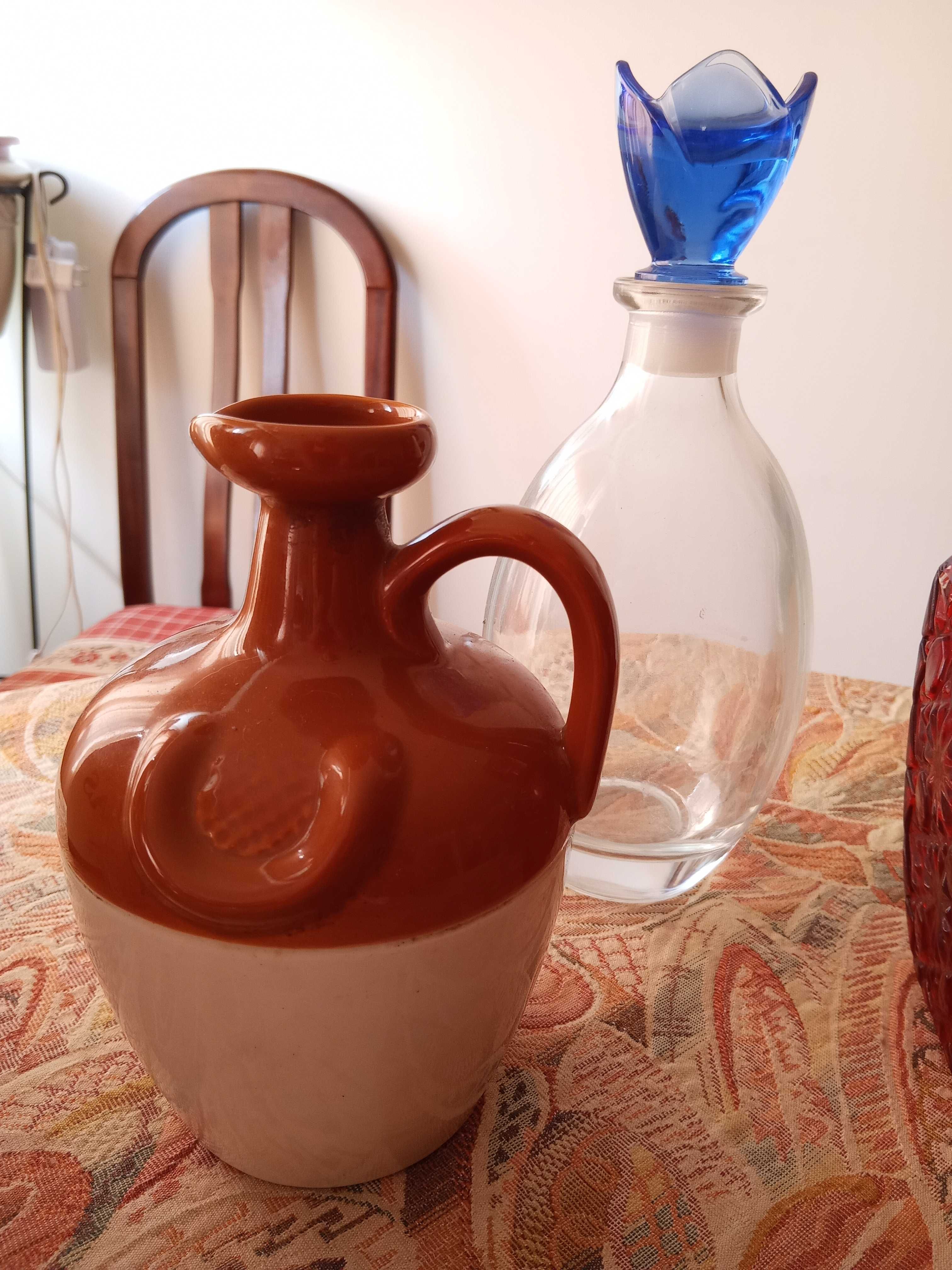 5 Garrafas cerâmica e vidro cada 5€, tudo 15€