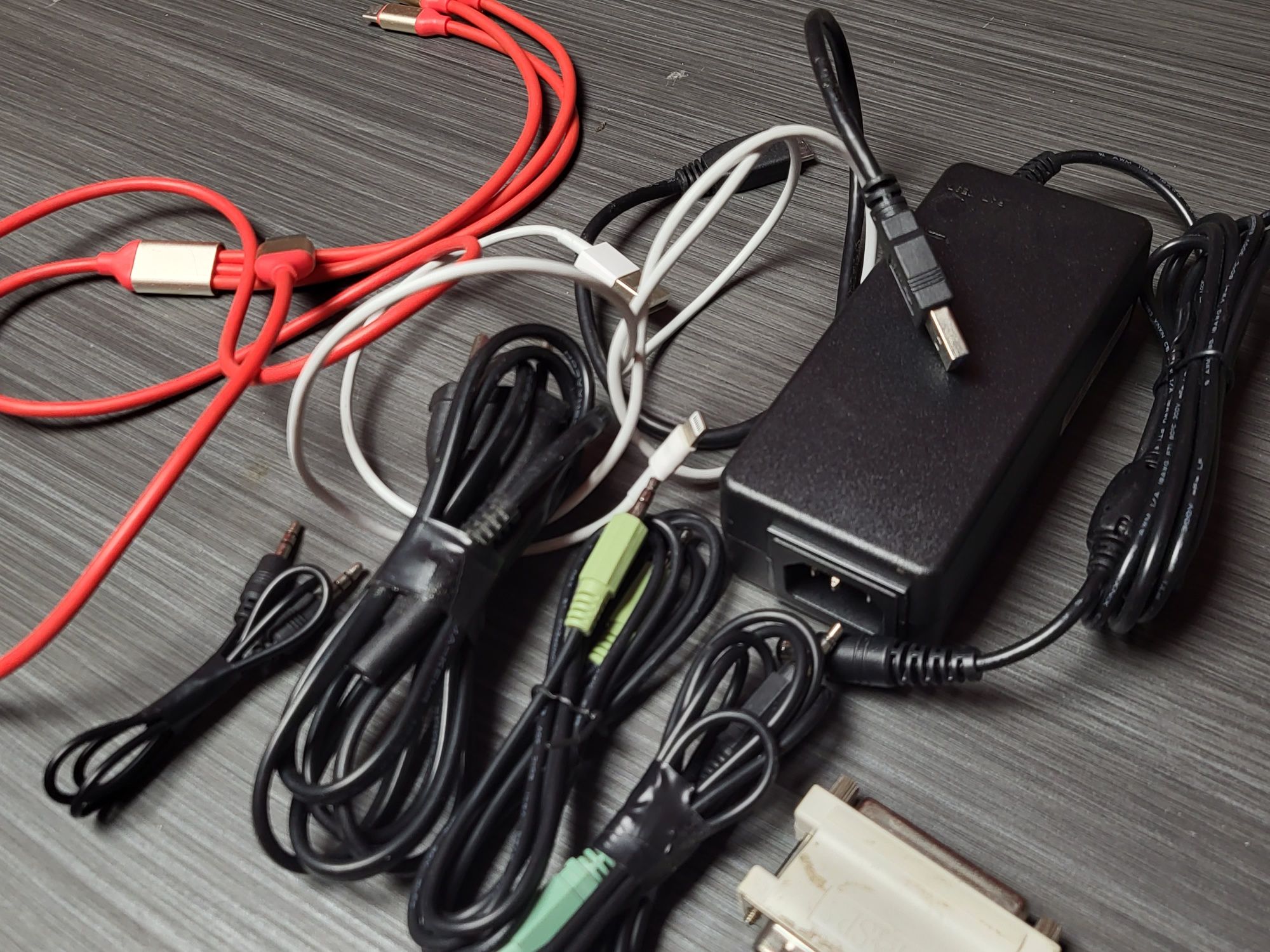 Kable, iPhone, zasilający do laptopa, dźwiękowy, micro usb, usb-c