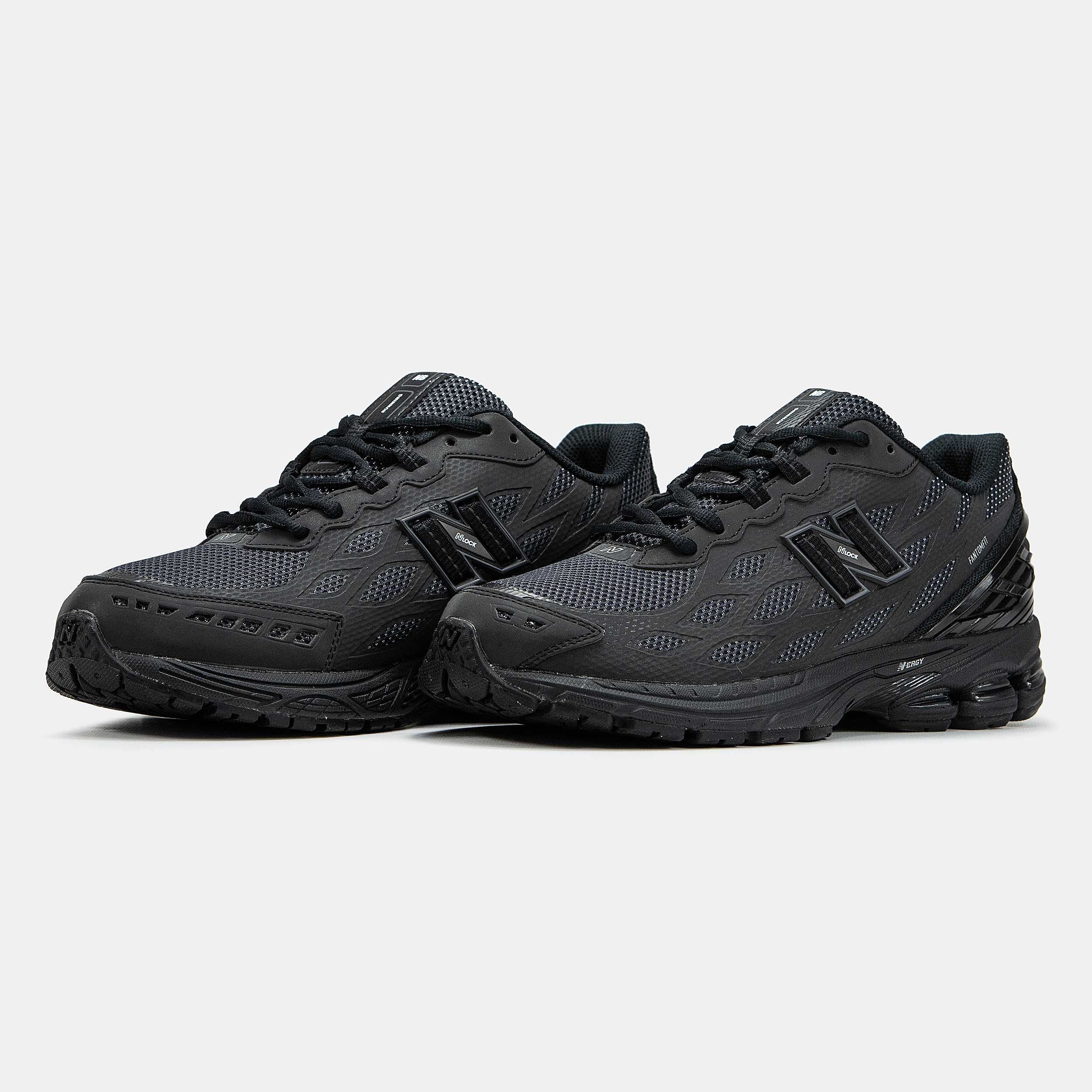Мужские кроссовки New Balance 1906R Fantomfit "Black" 40-45