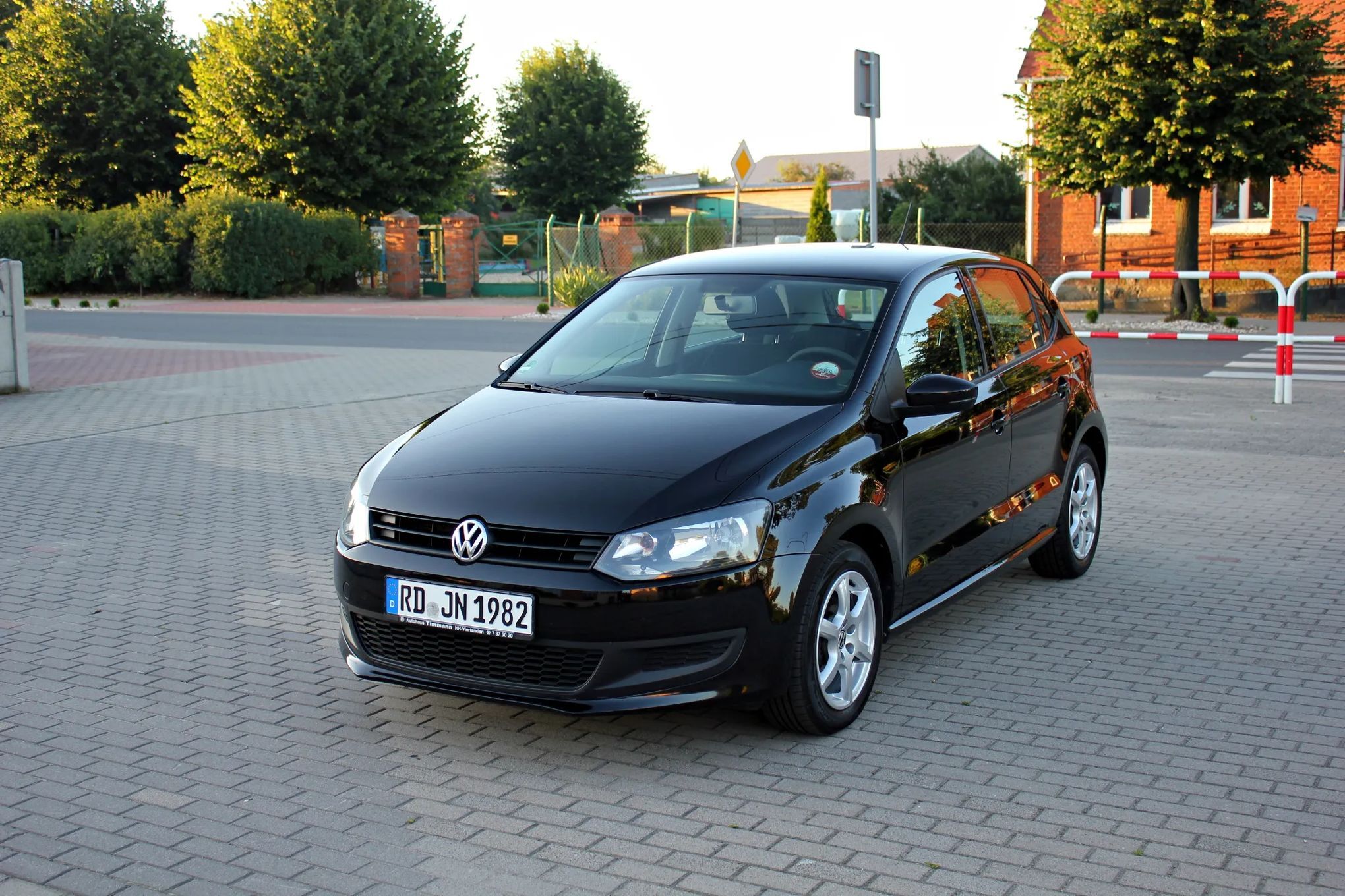 Volkswagen Polo 1.2 benzyna ** CLIMATRONIC ** ALUFELGI ** Stan BDB + ** z Niemiec **