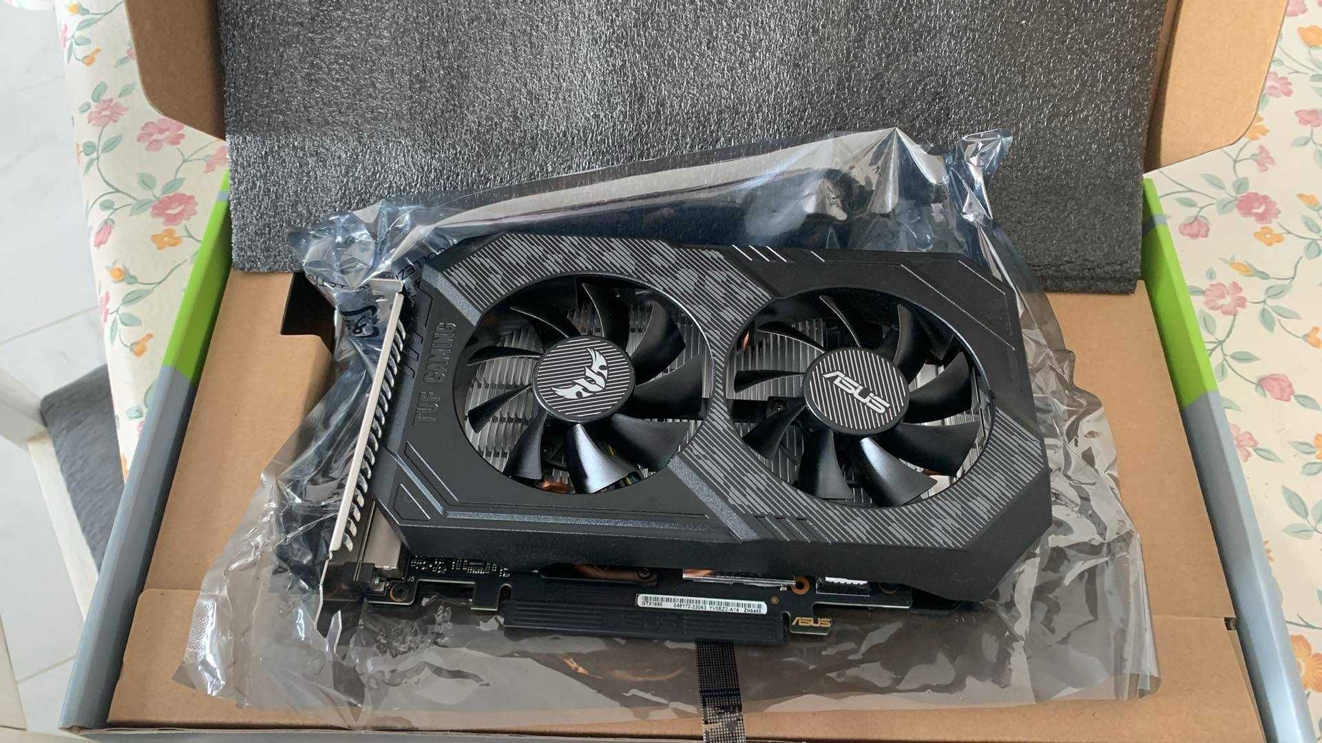 Placa gráfica GTX GeForce 1650 4gb
