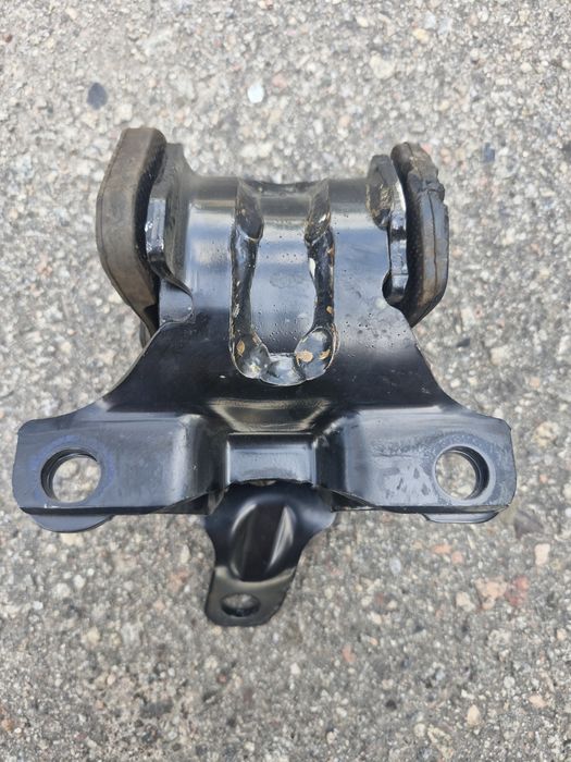 Подушка коробки КПП , Нижня подушка mazda cx 5 2017 -