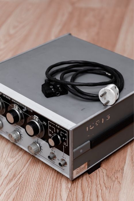 Генератор сигналів низькочастотний Г3-118 (робочий стан)