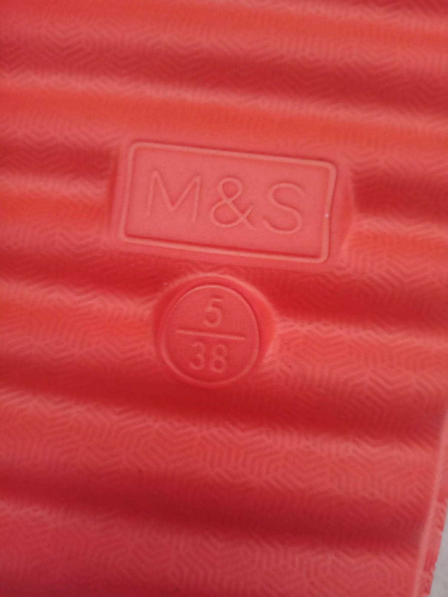 M & S klapki rozmiar 38