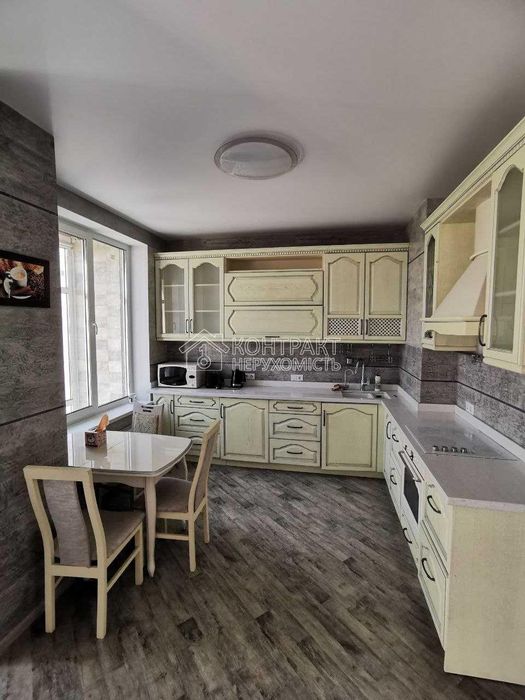 3к. квартира ЖК «Зарічний»  Героїв Небесної Сотні