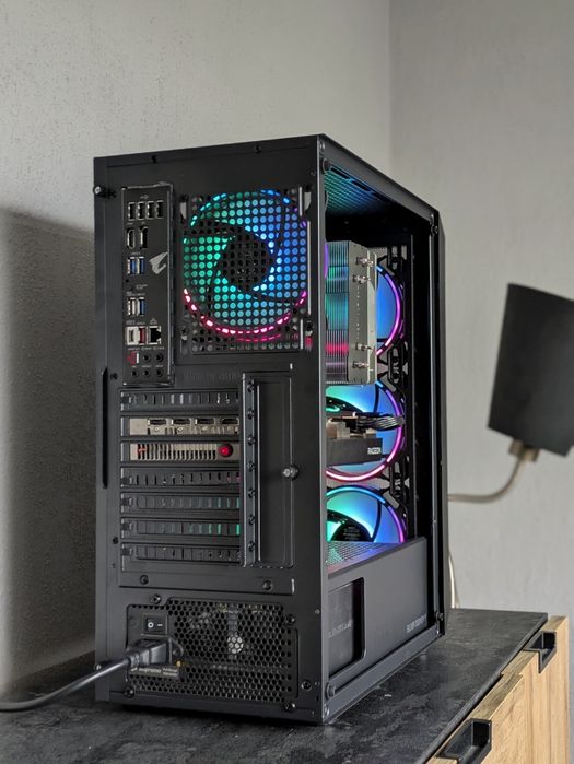 Komputer gamingowy R7 5800X, RX 6800 16Gb, 32Gb 3600, 1Tb SSD, B550