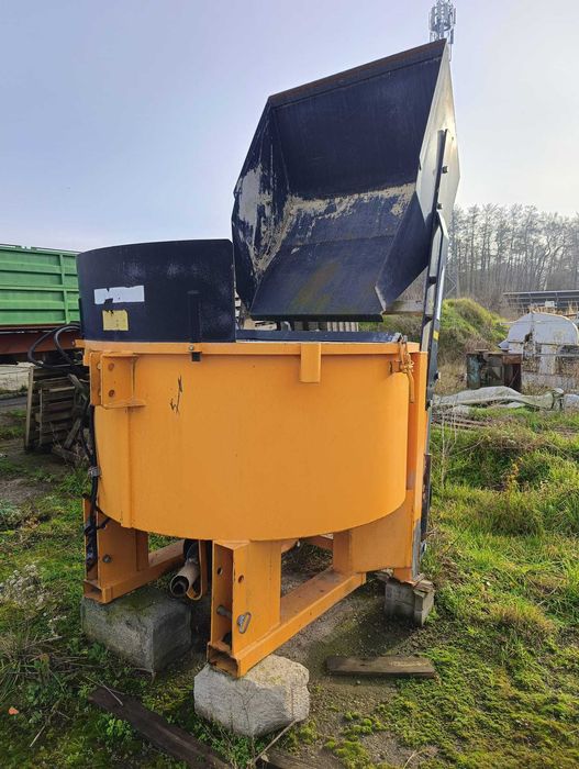 Betoniarka -  fi 1,2 m z hydraulicznym załadunkiem