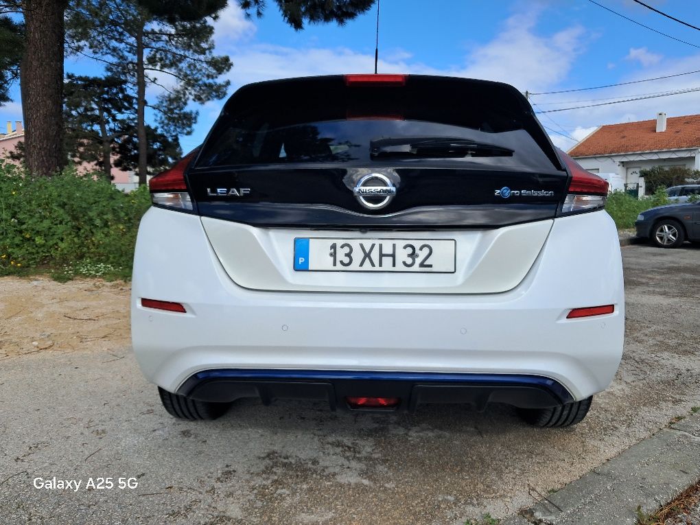 Nissan Leaf 40kw tekna pro-pilot+park