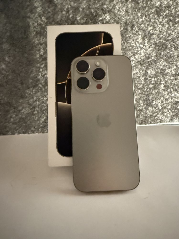 Troco/Vendo Iphone 16 Pro Max 256GB Natural titanium