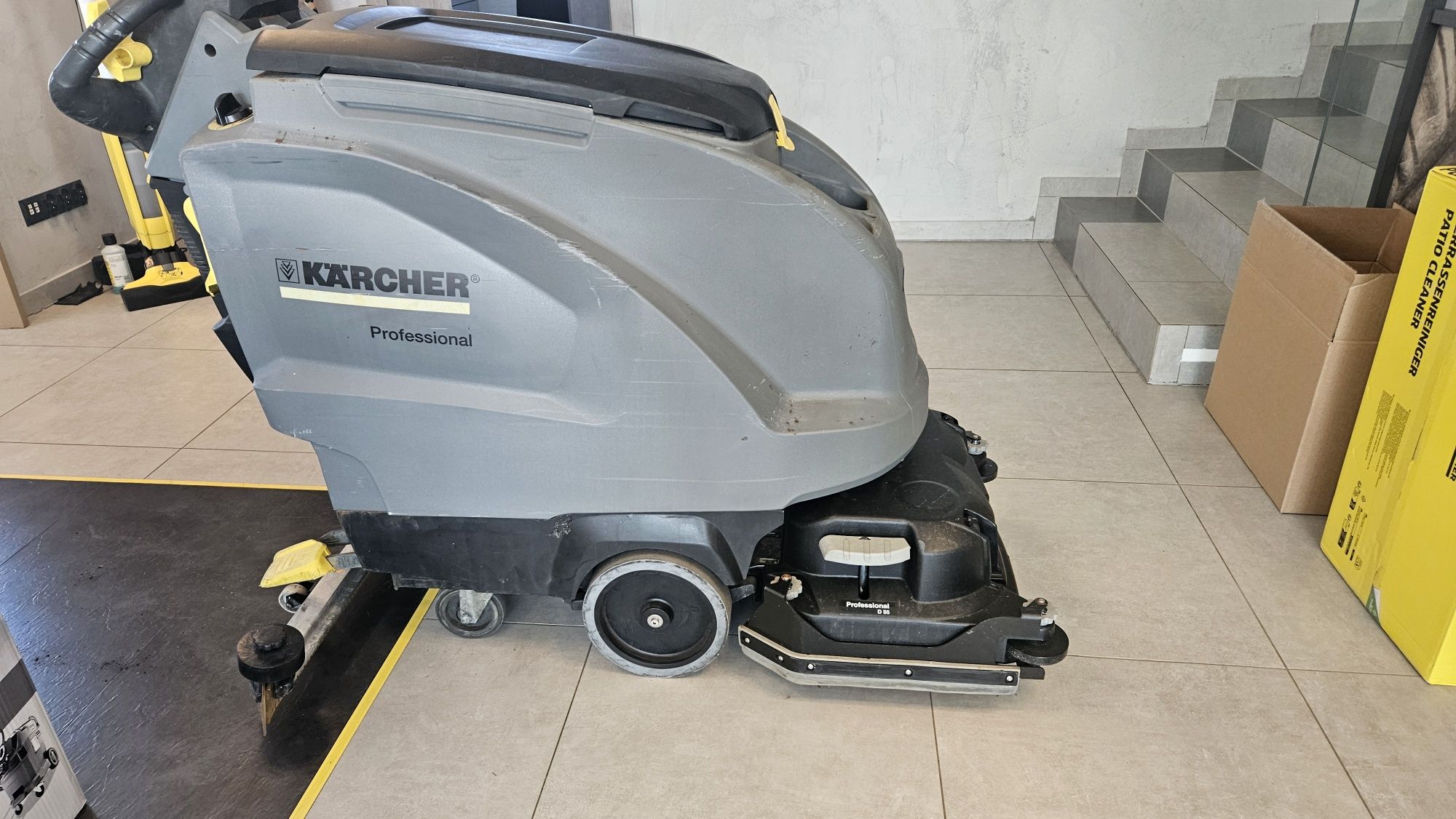 B60 - szorowarka Karcher , myjka, automat,