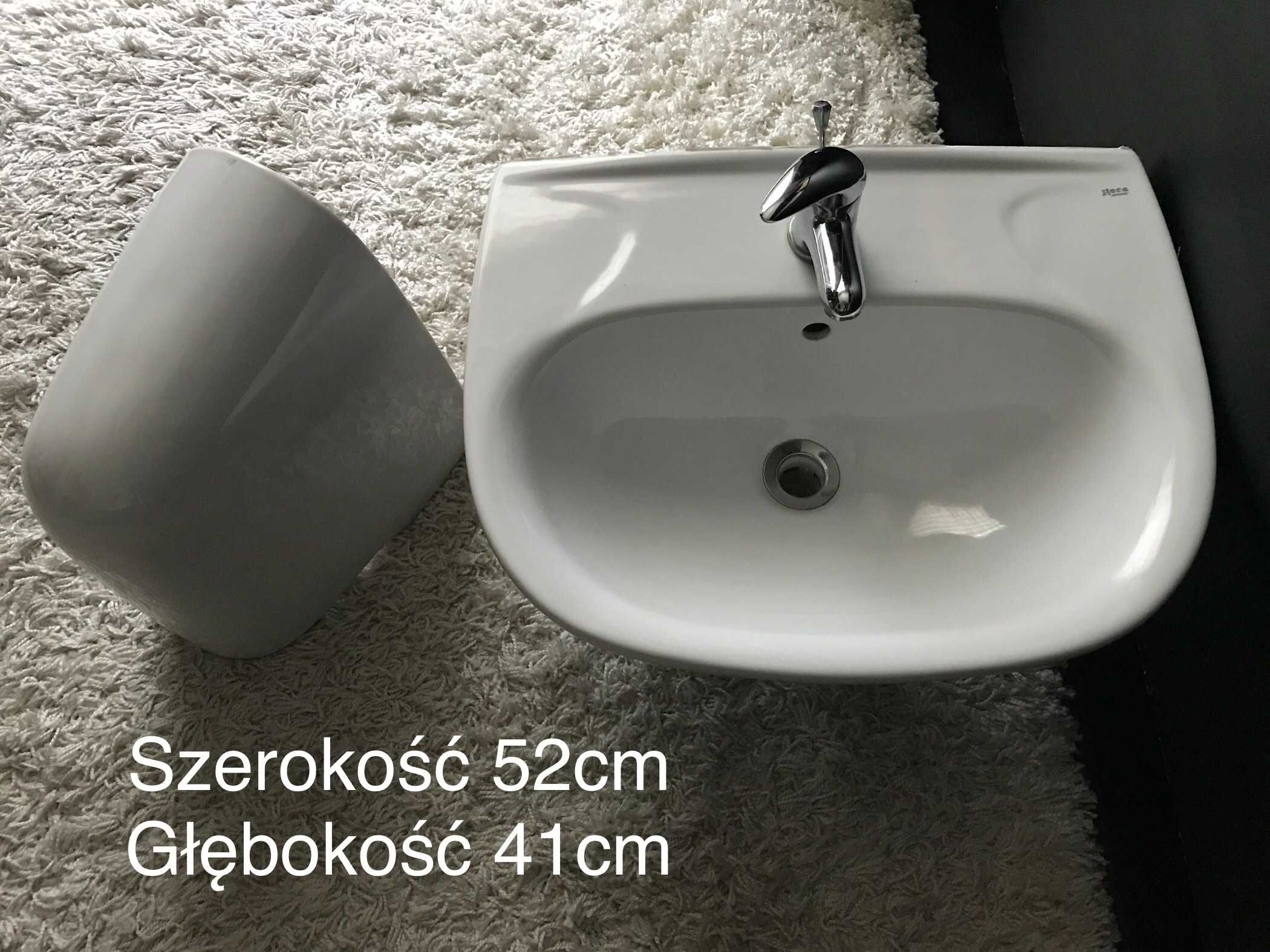 Umywalka półokrągła Roca z półpostumentem, kranem, wężykami