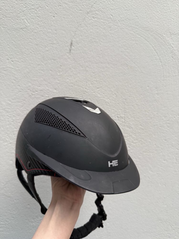 Kask jezdziecki z kryształakmi