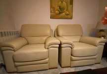Sofas em pele como novos