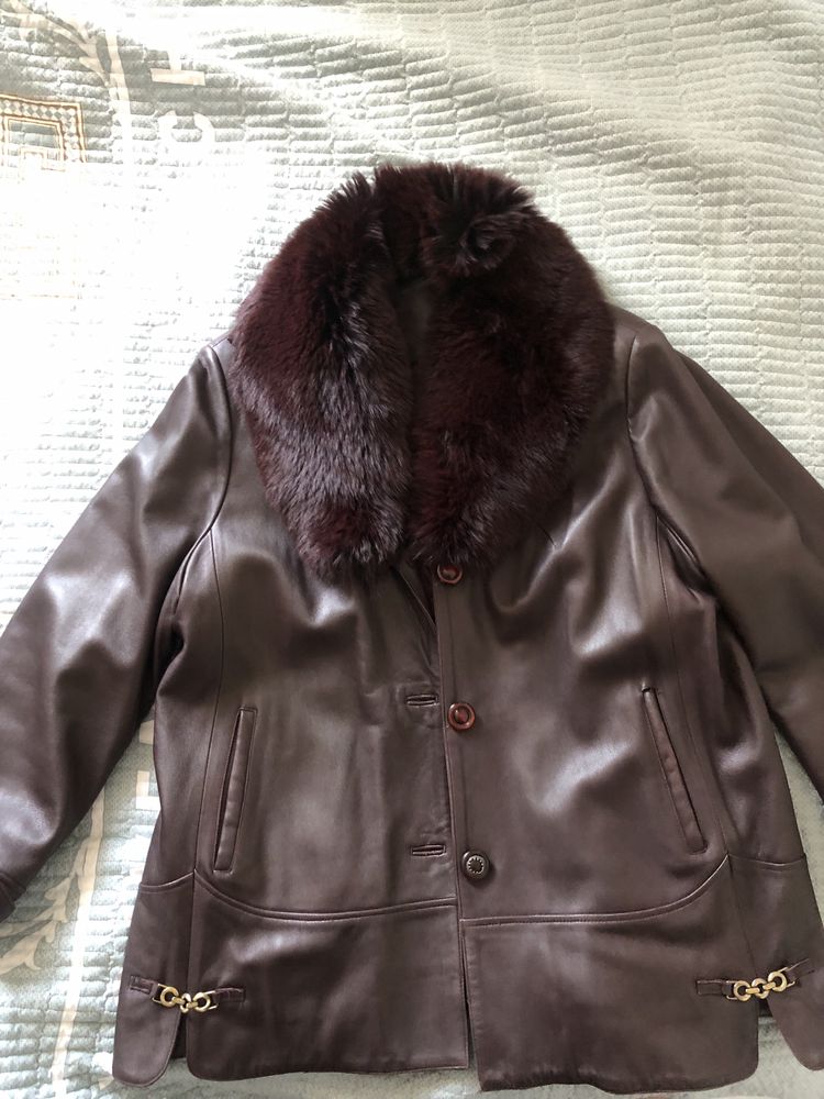 Продается кожаная женская куртка 3 XL