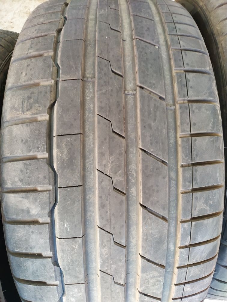 255/40/19 Hankook S1 Evo3 лето