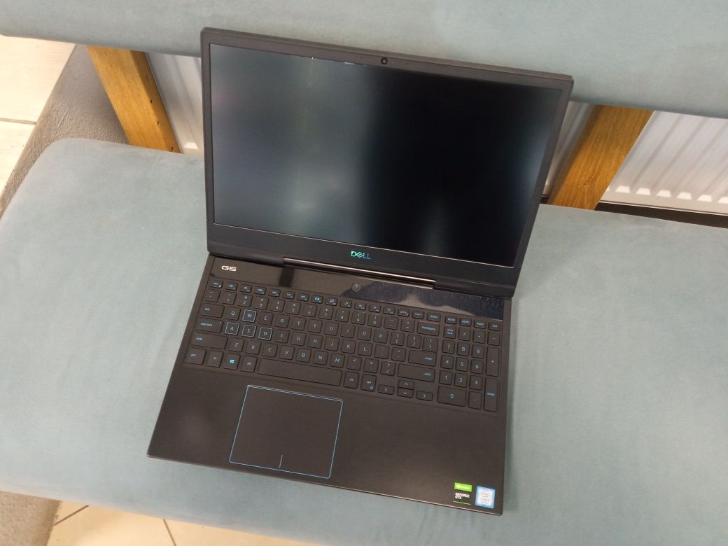 DELL G5 5590/i5-9300H/8Gb/128+500/GTX1650/4години