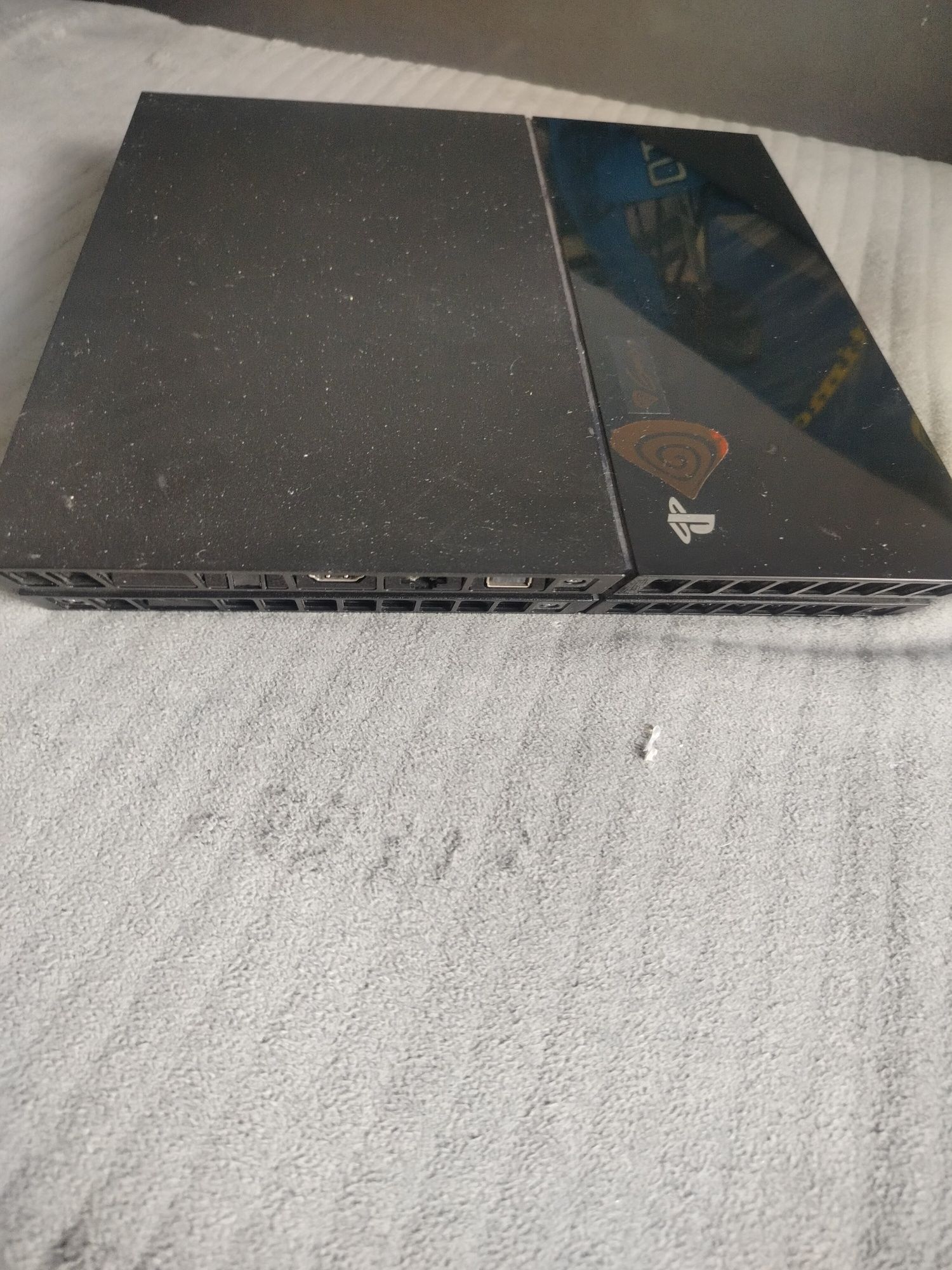 Konsola PlayStation 4