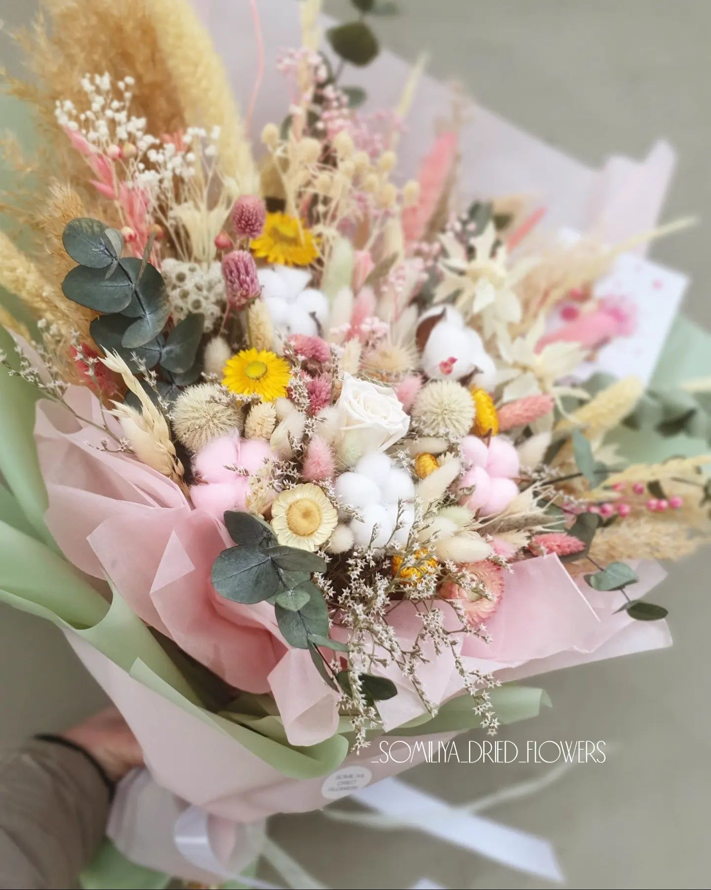 Букет невесты,свадебные из сухоцветов,стабилизированных цветов