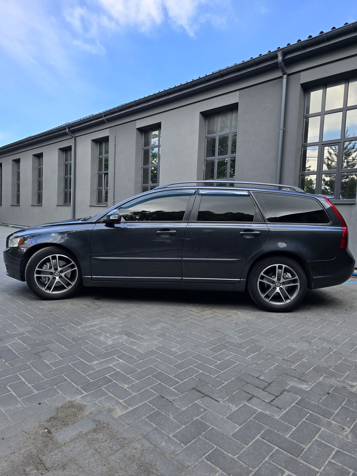 Volvo V50 2.0 TDI Автомат 2010