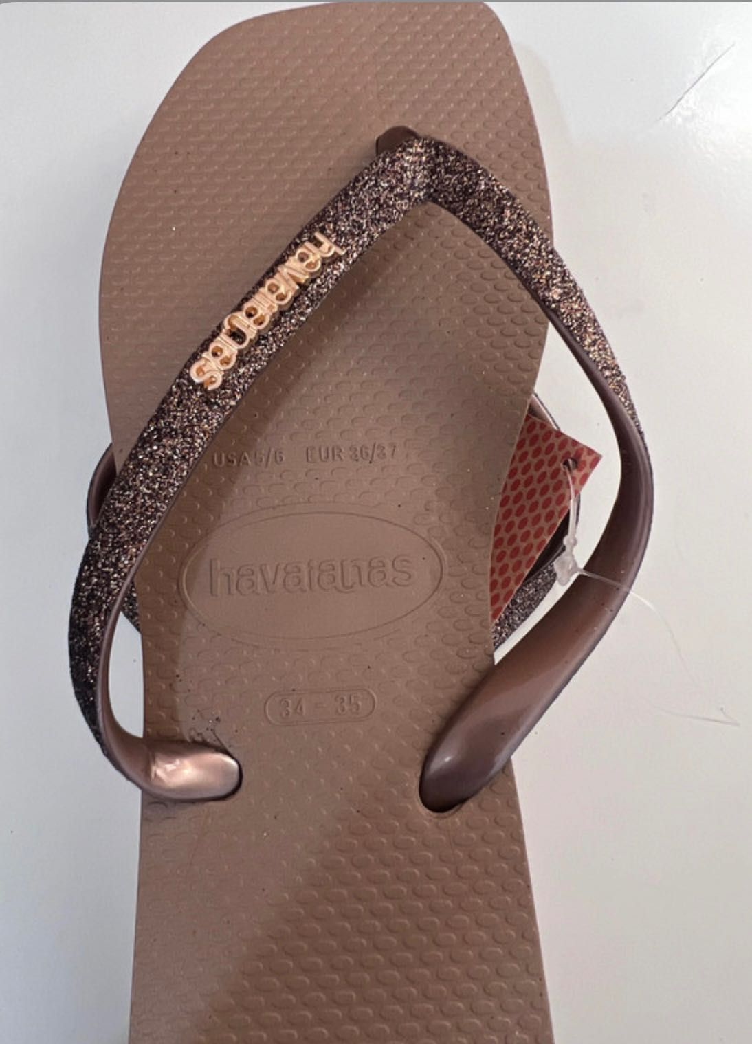 Havaianas novas brilhantes