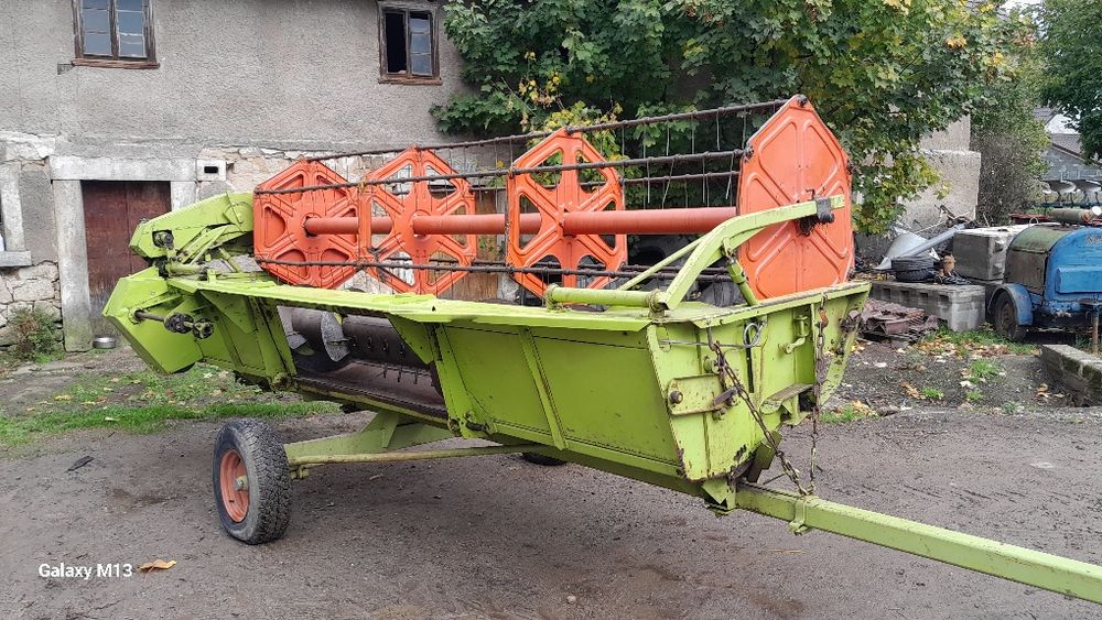 Claas Dominator 85