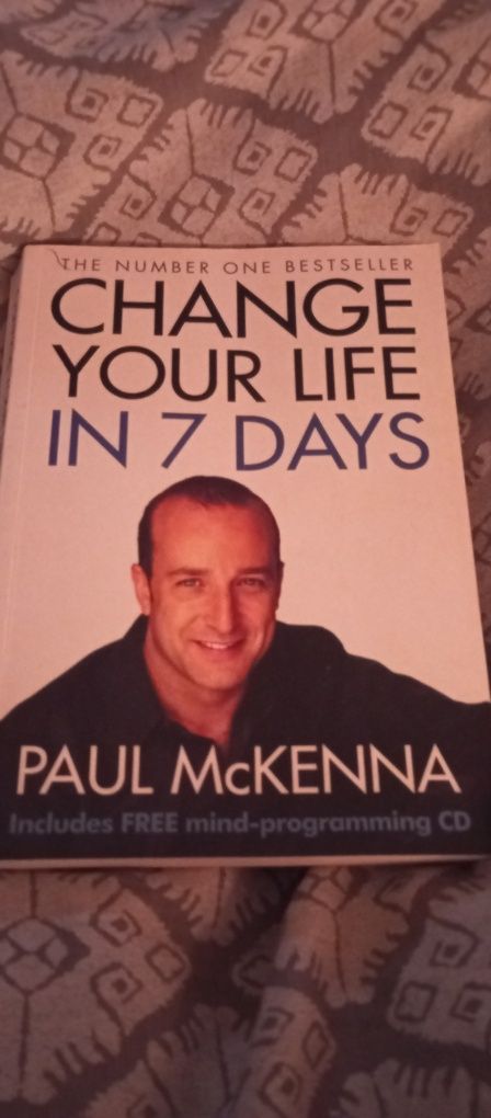 Книга английский paul McKenna change your life in7days