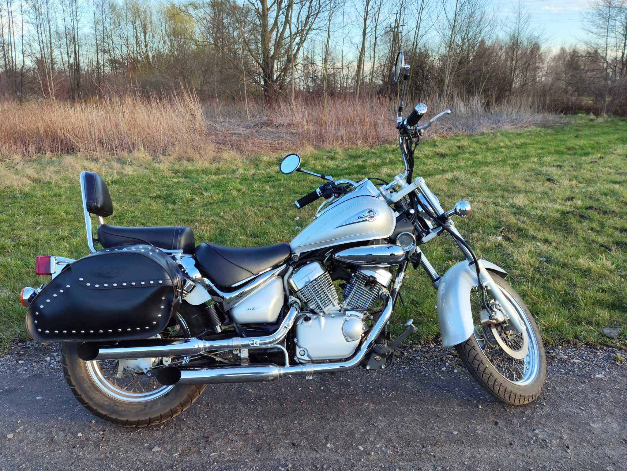 Suzuki Intruder 125