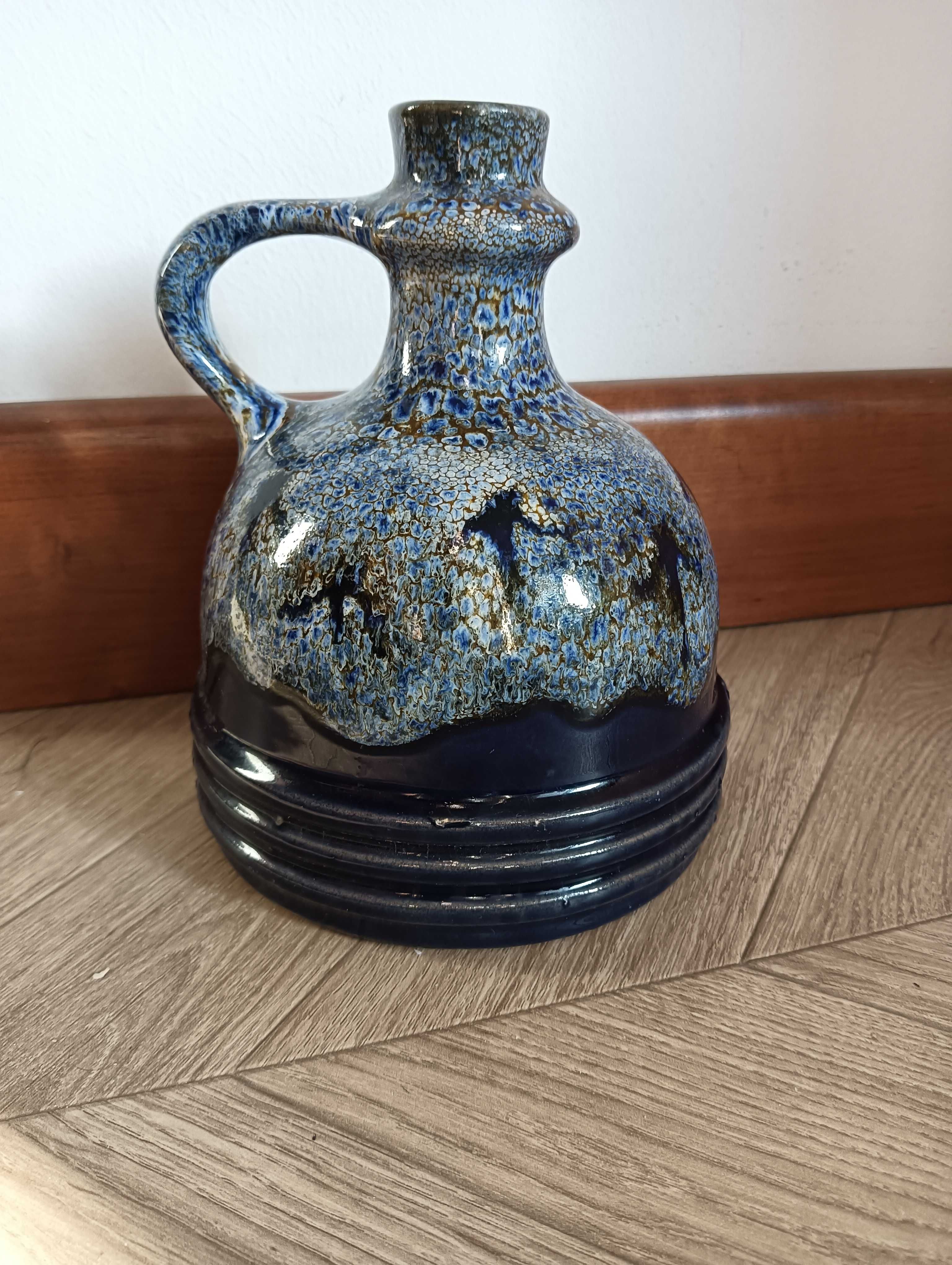 Wazon ceramiczny z uchem Haldensleben piękny