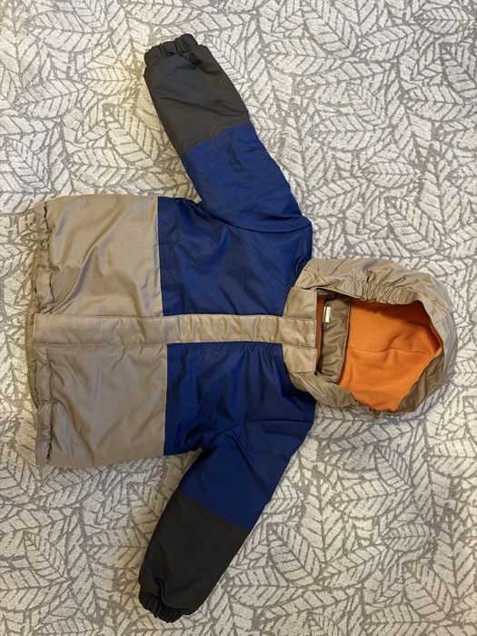 Осіння куртка HM для хлопчика 98розмір