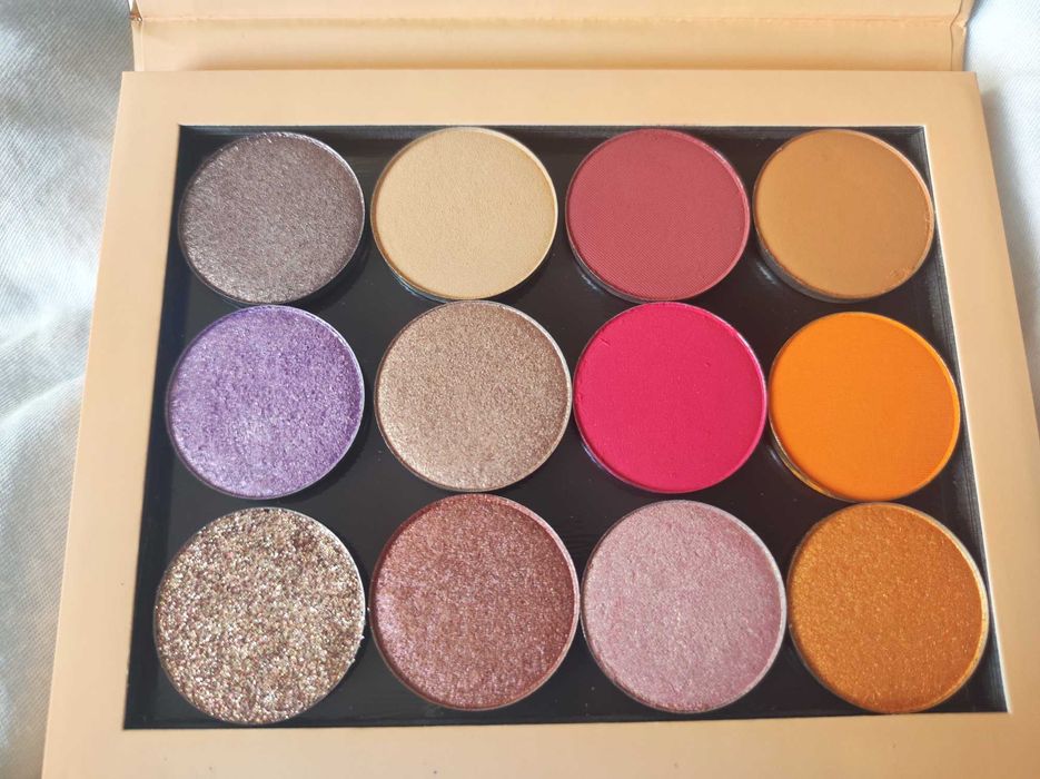 Cienie Colourpop + paleta magnetyczna