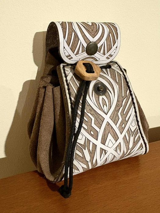 Bolsa de Couro Brown & White Mandala - Yukaria Lab
