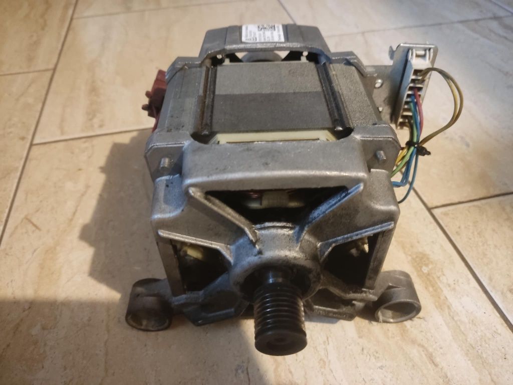 Silnik do pralki Amica AWG7123CD