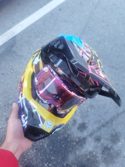 Capacete Fox v2 usado