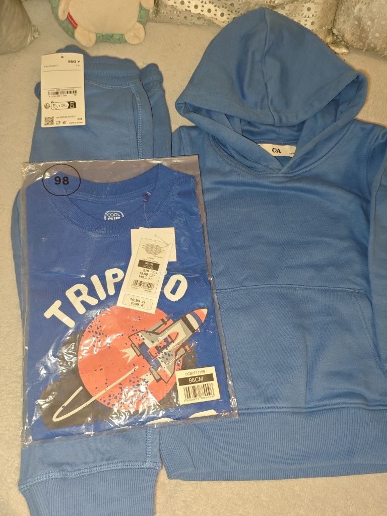 NOWA Bluza dresowa z kapturem i spodnie dresowe C&A, Bluzka Smyk r. 98