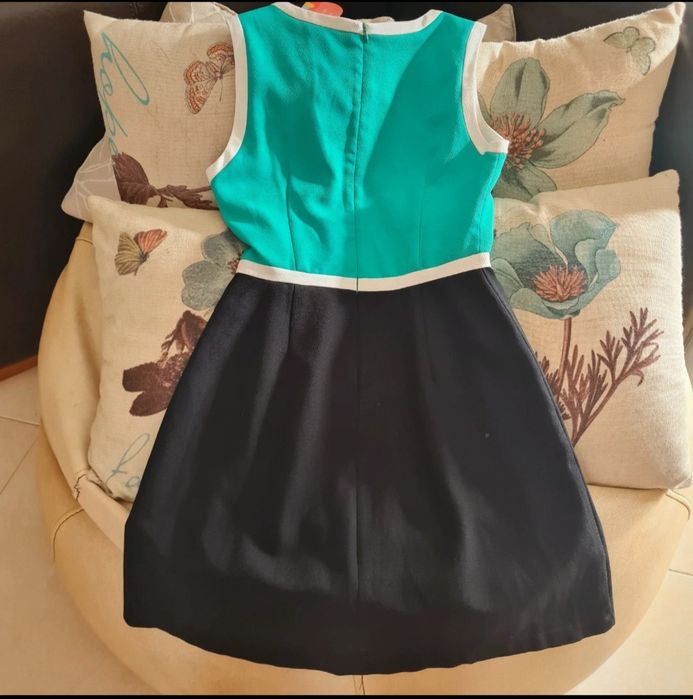 Vestido preto e verde Kling