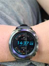 Sprzedam smartwatch samsung Gear sport