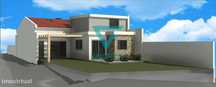 Moradia T3 - em reconstrução com projeto aprovado - Leiria.