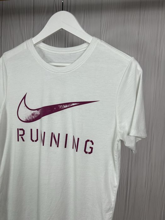 Nike Running Big Swoosh футболка розмір S Dri Fit