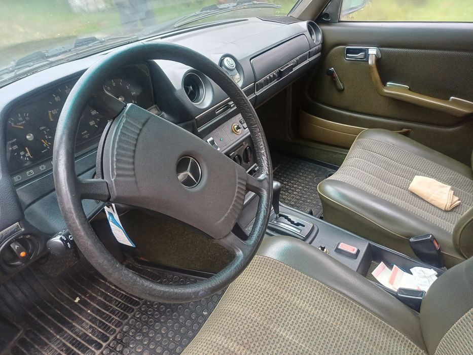 Mercedes w123 300d