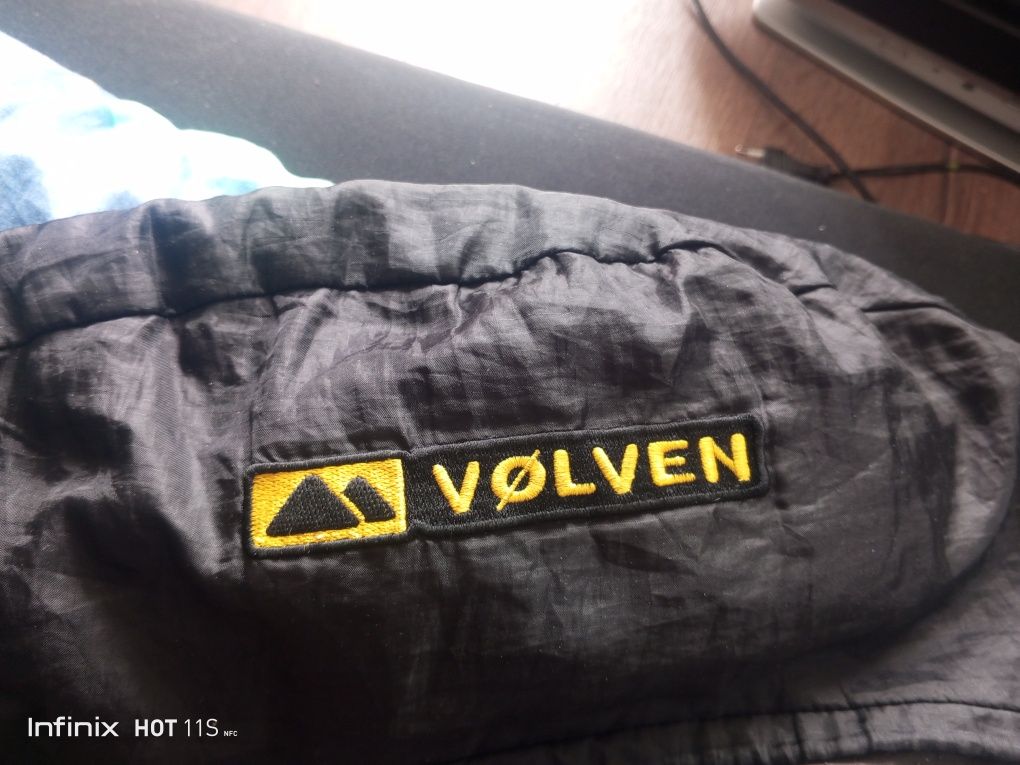 Śpiwór Volven na zamek