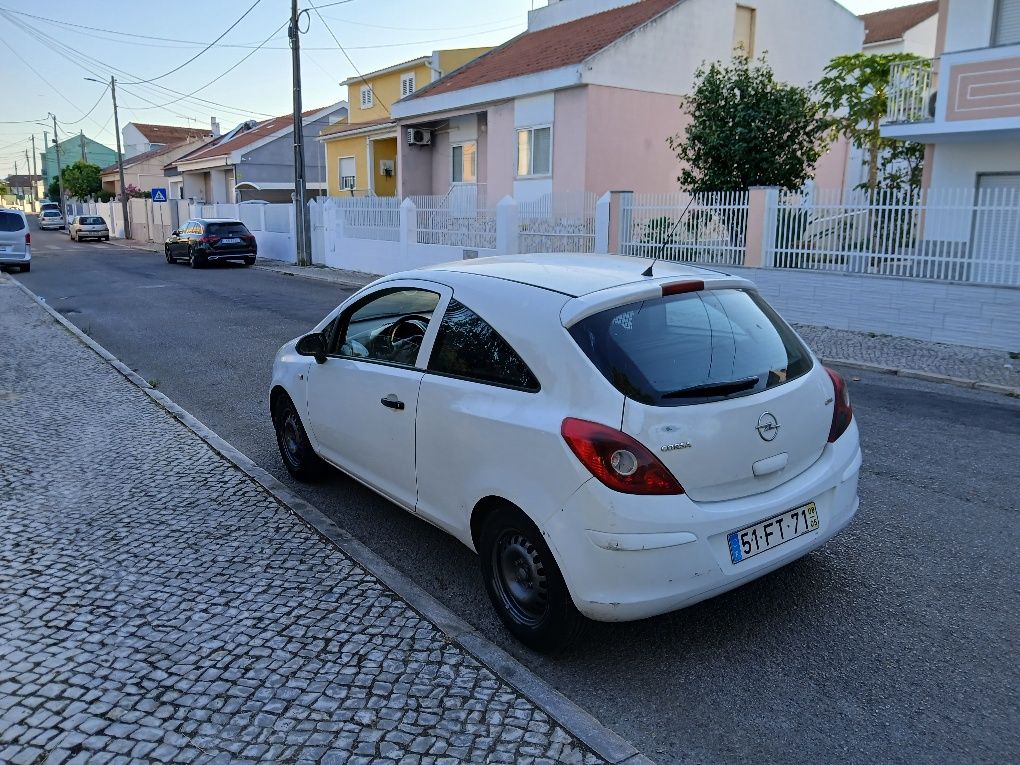 Opel corsa 1.3 cdti diesel super económico