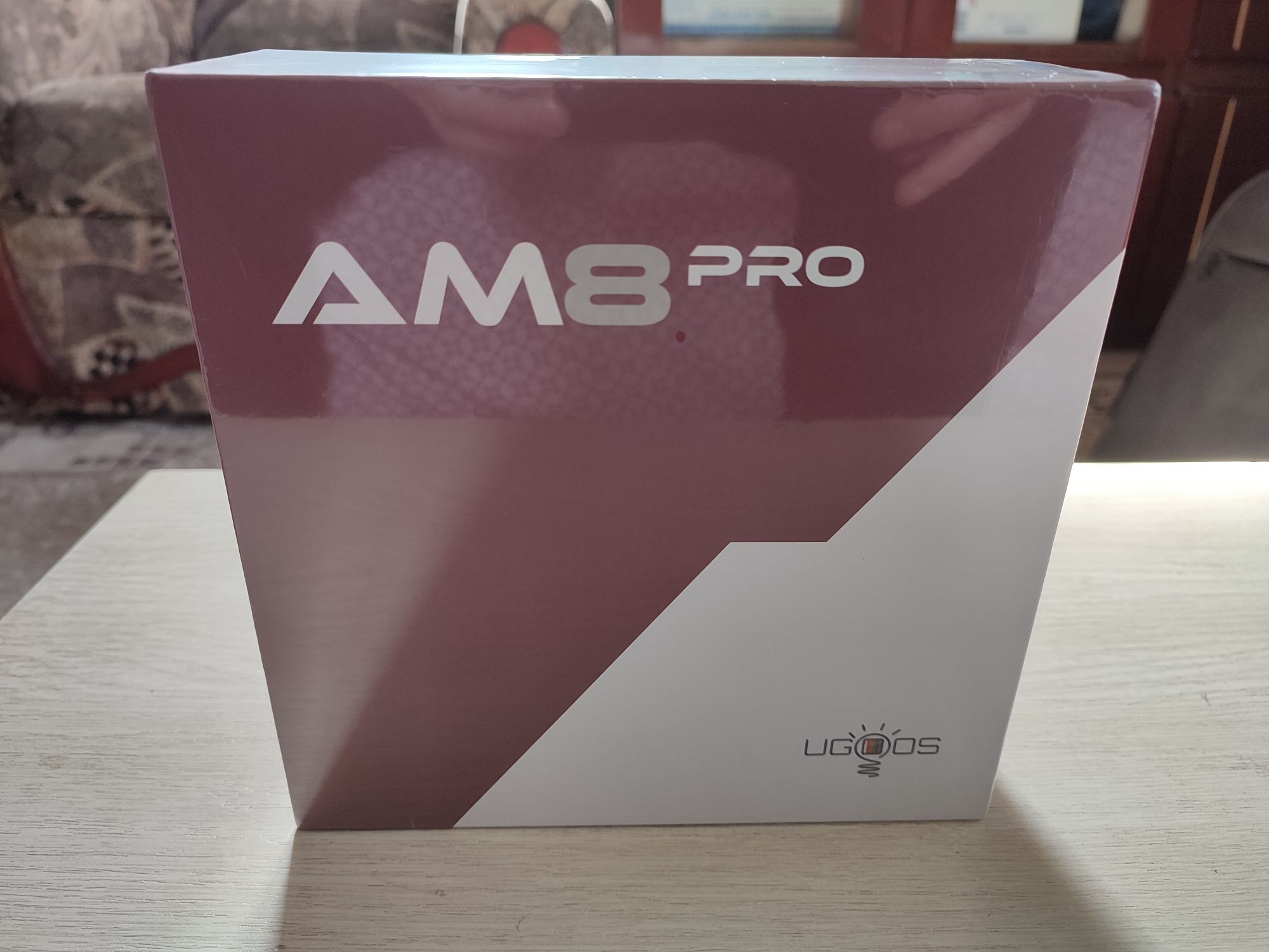 ТВ приставка Ugoos AM8 PRO 8+64GB 8K AV1 Amlogic S928X-J Запечатанная