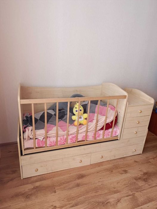 Дитяче ліжко-трансформер