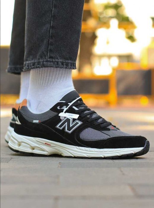 Кросівки New Balance 2002R Black/White premium
