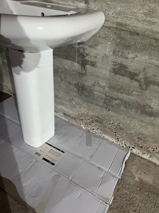 Lavatorio com coluna