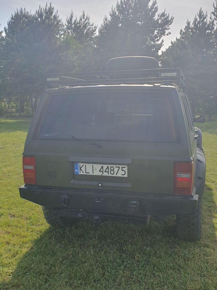 Jeep Xj  2,5 4×4 benzyna + gaz